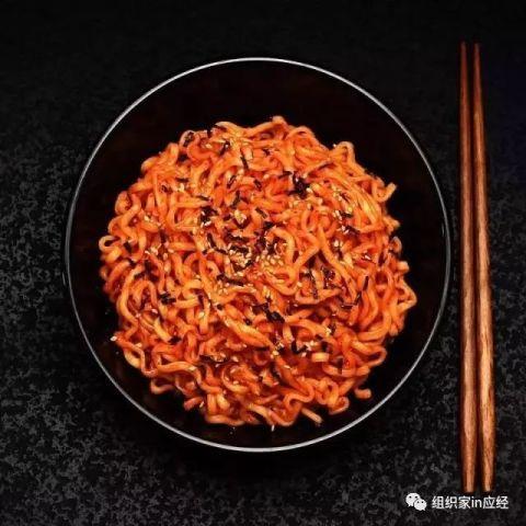 火鸡面配料爆料视频,网红美食背后的秘密大公开  第2张